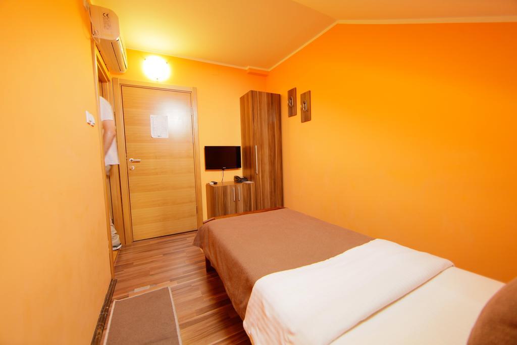 Rooms Konak Mikan Belgrado Exterior foto